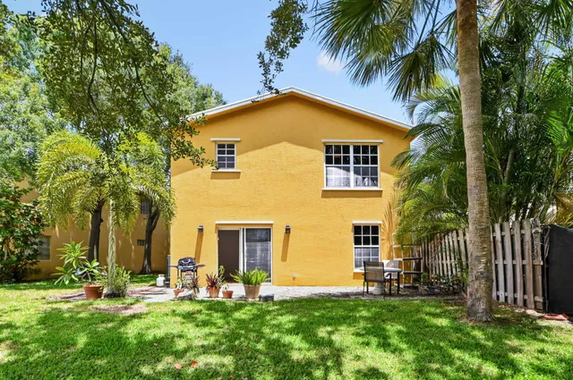 Residence photo 29