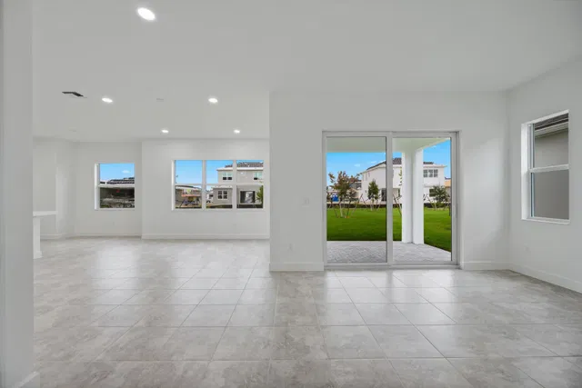 Residence photo 8