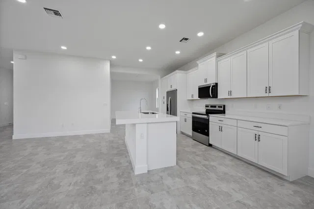 Residence photo 15