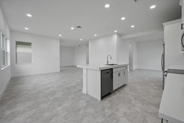 Residence photo 20