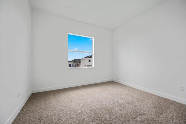 Residence photo 36