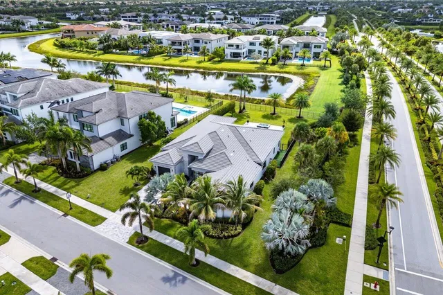 Boca Bridges Residence photo 30