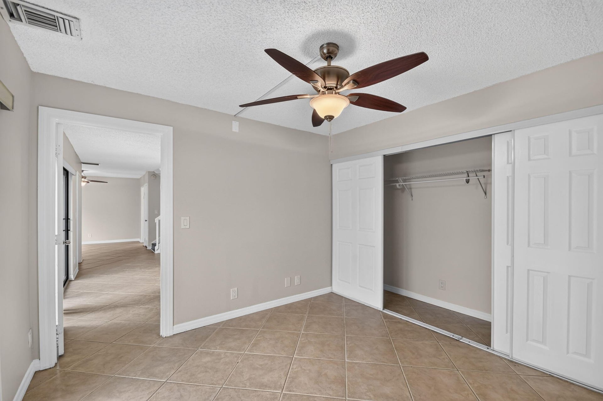 Residence photo 21