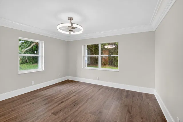 Residence photo 29