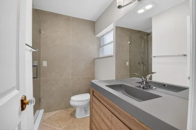 Residence photo 32