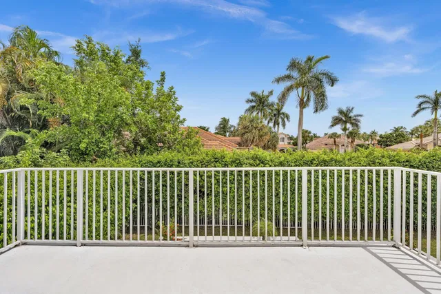 Boca Isles Residence photo 25