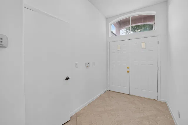 Residence photo 10