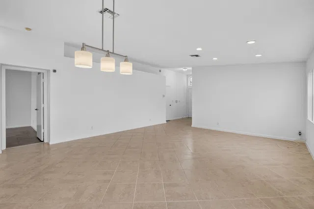 Residence photo 15