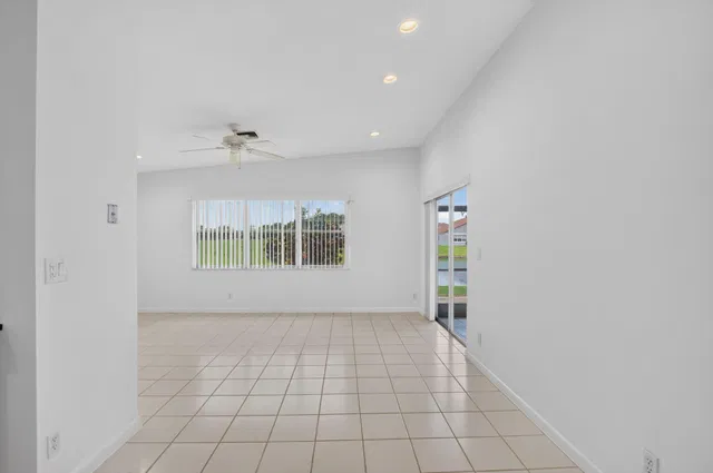 Residence photo 18