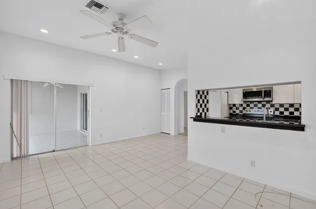 Residence photo 20