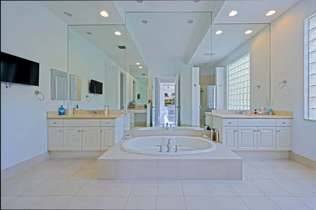 Mirasol Country Club Residence photo 24