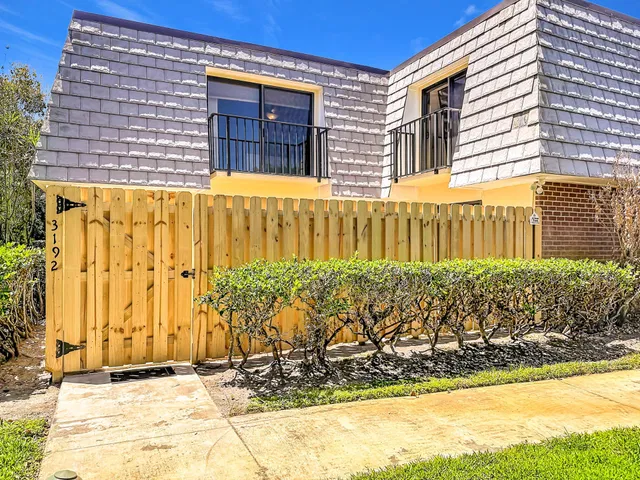 Residence photo 4