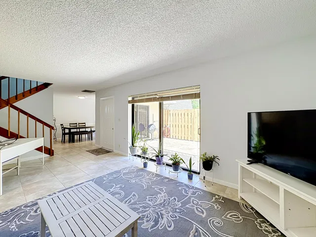 Residence photo 10