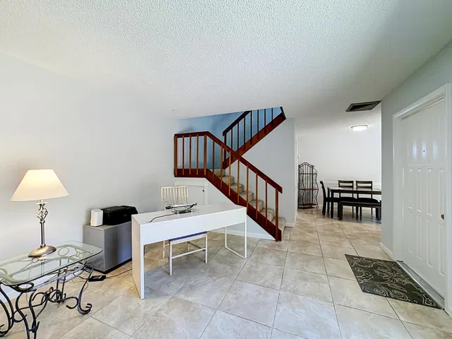 Residence photo 13