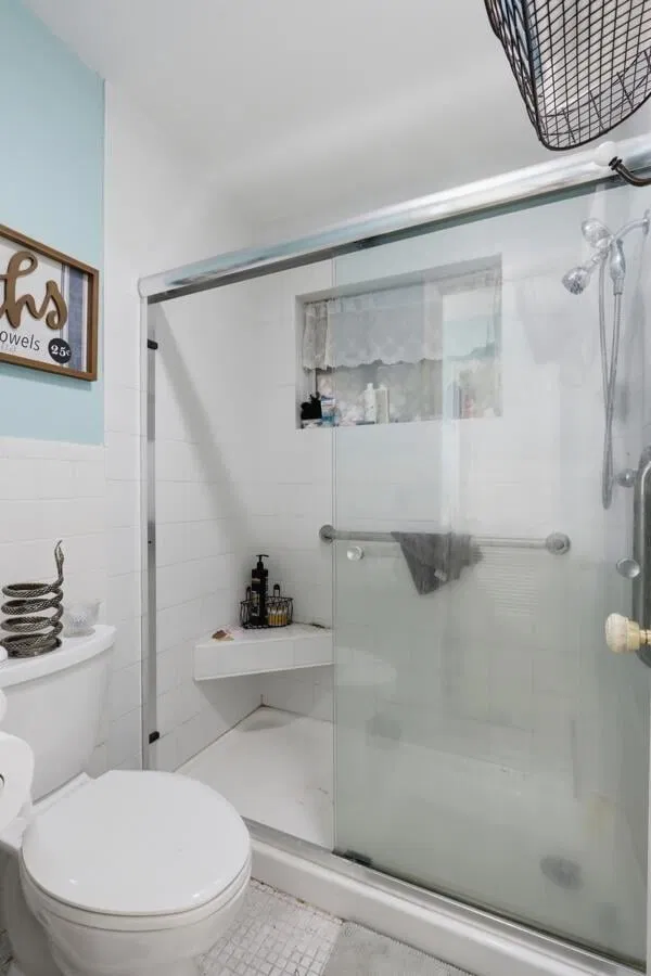  Unit B photo 22