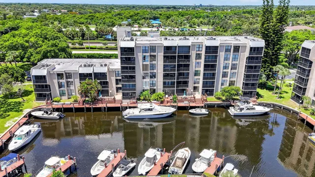Boca Raton Unit 403 photo 4