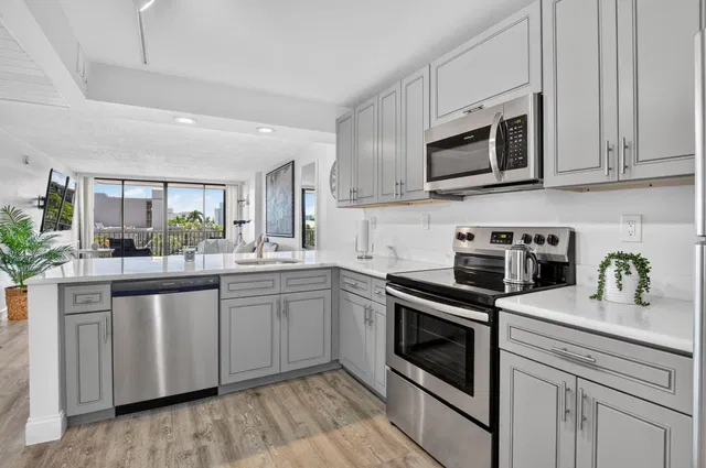 Boca Raton Unit 403 photo 9