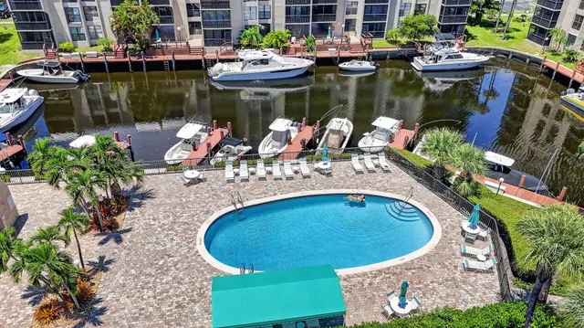Boca Raton Unit 403 photo 32