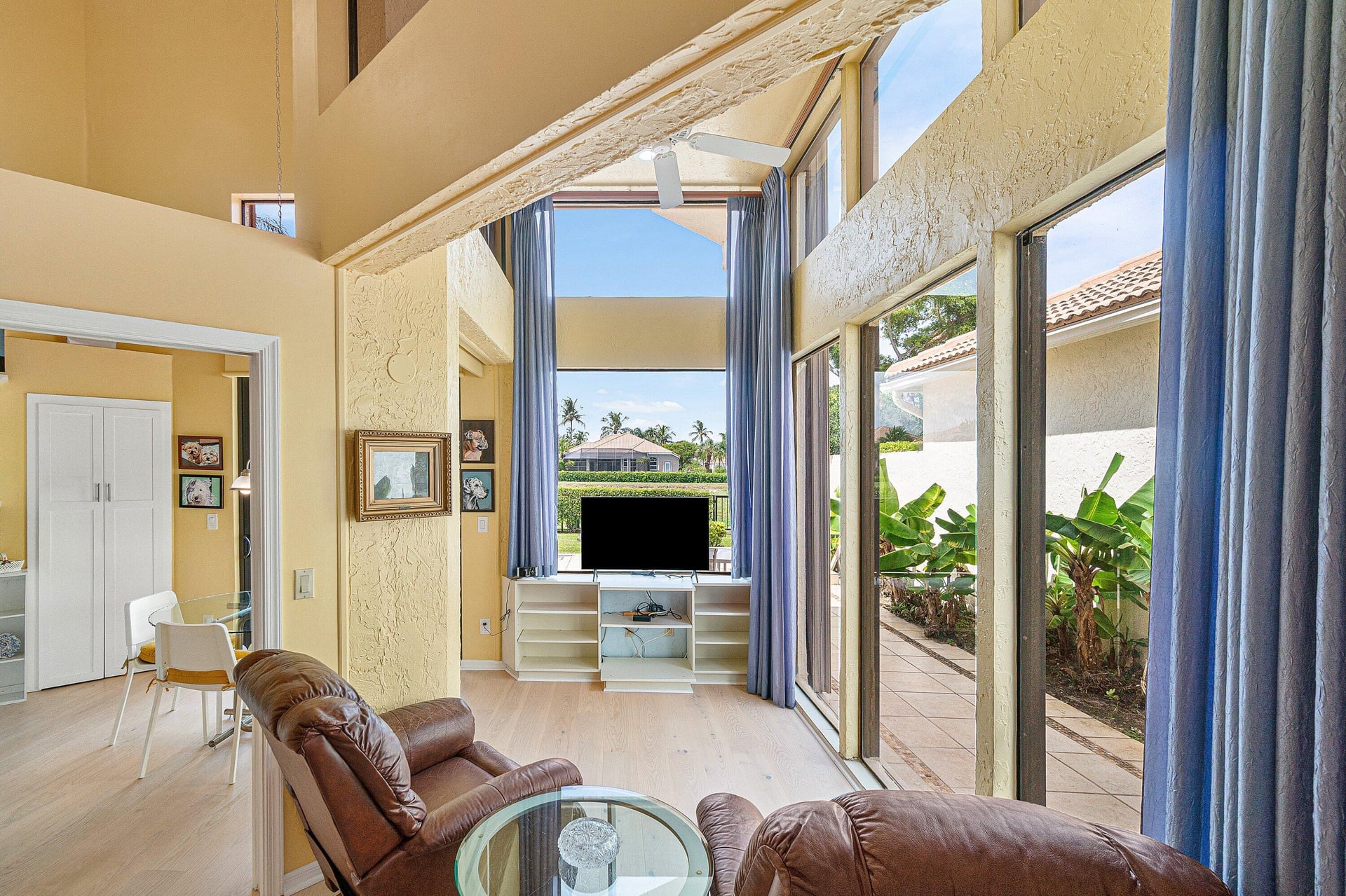 Residence photo 6