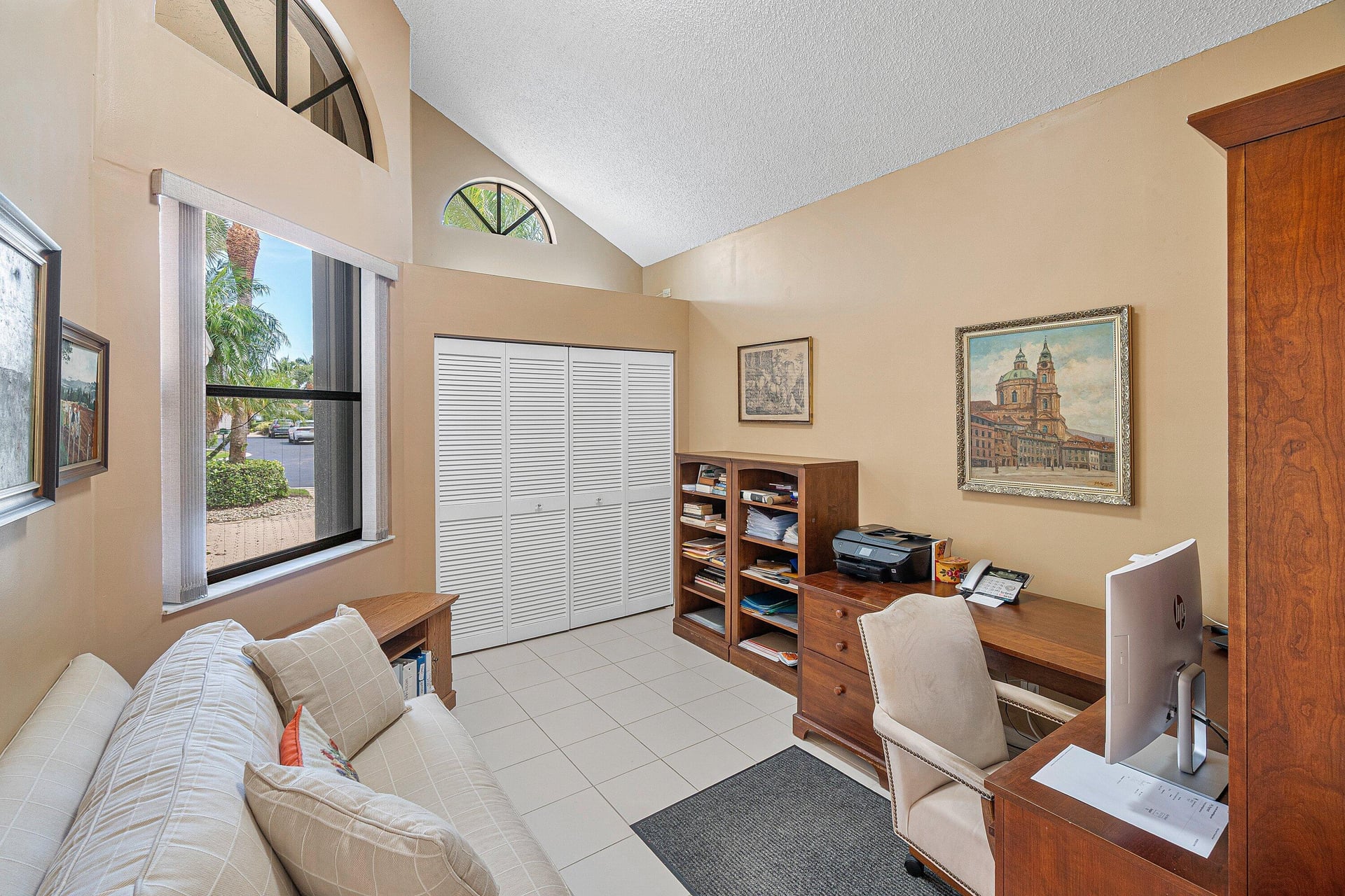 Residence photo 22