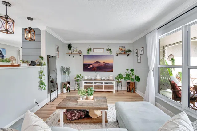 Residence photo 5