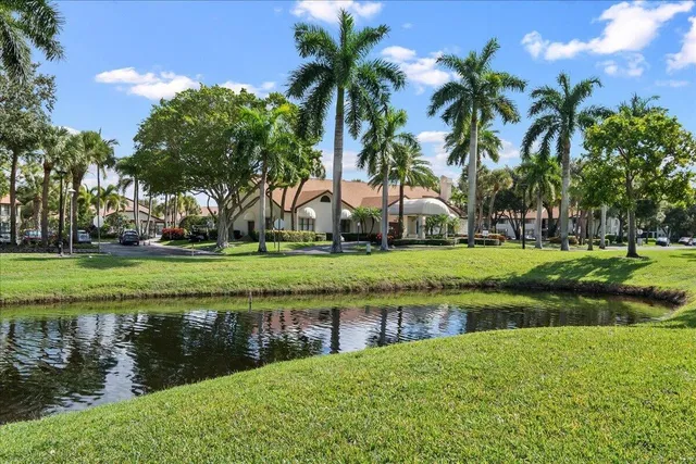  Residence photo 12