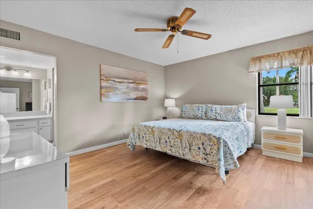  Residence photo 16
