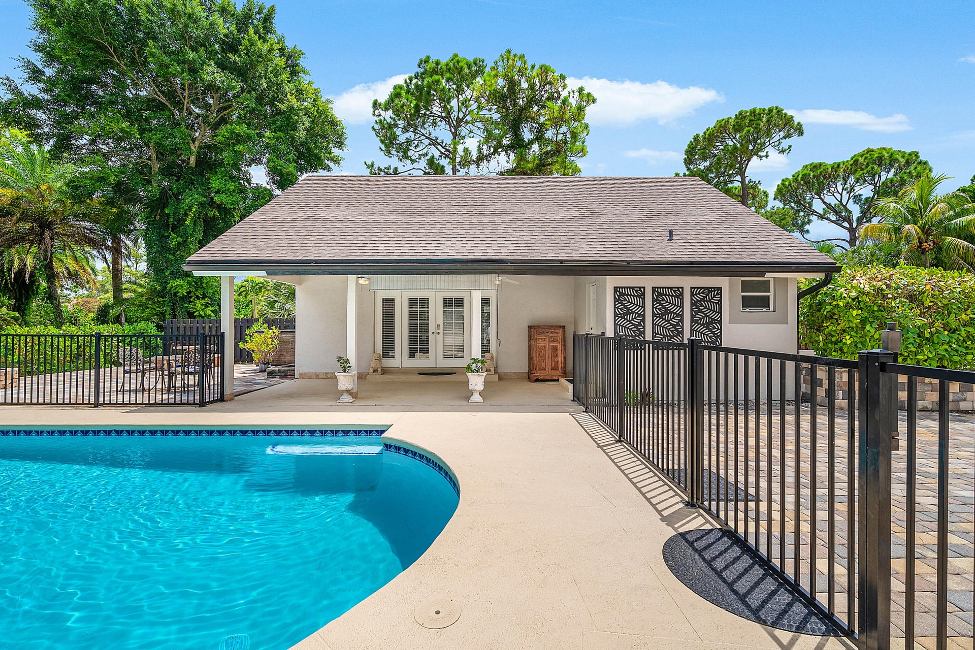 Paddock Park 1 Residence photo 27