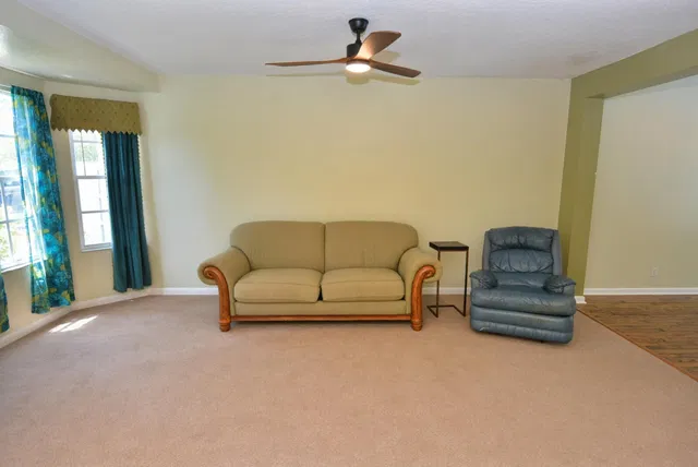  Residence photo 13