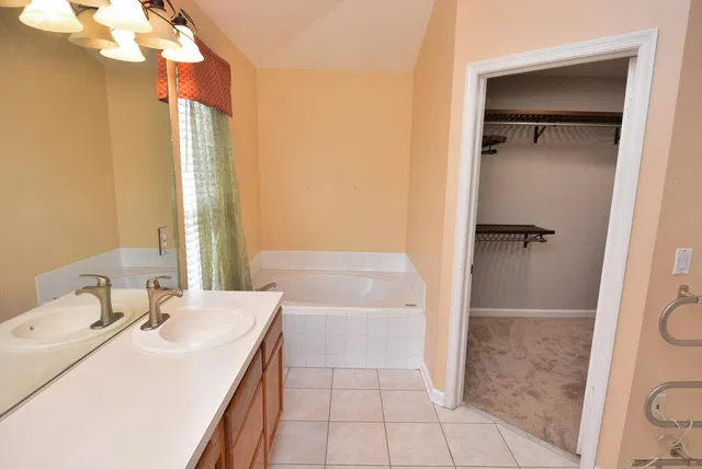  Residence photo 42