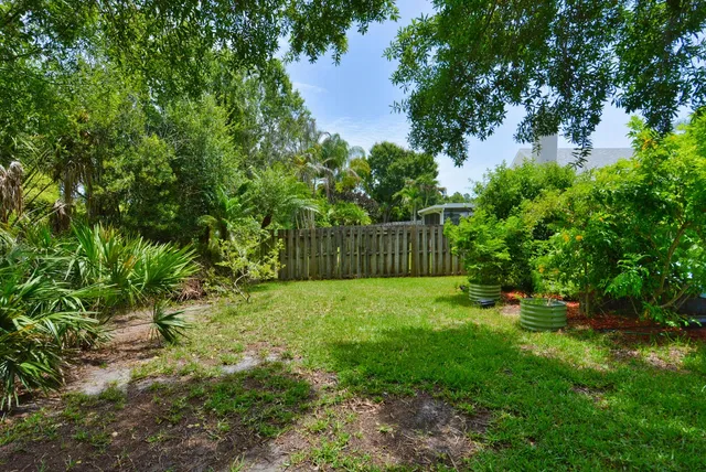  Residence photo 65