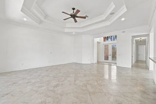  Residence photo 15