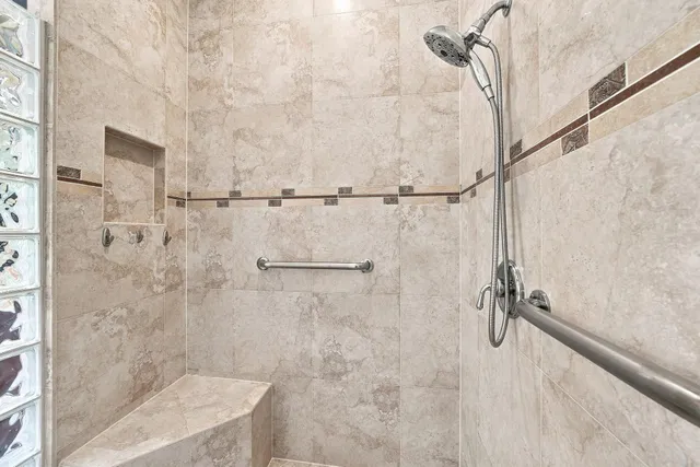  Residence photo 38