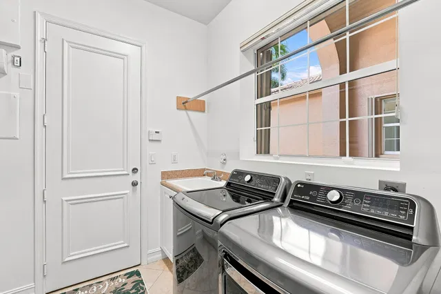  Residence photo 46