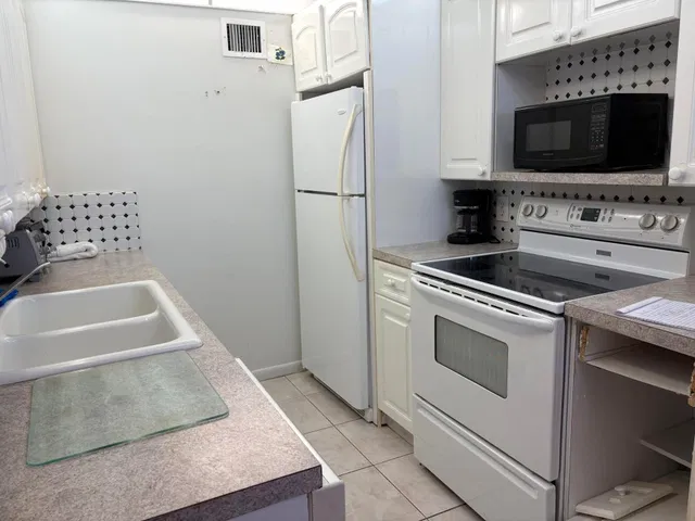 Residence photo 5