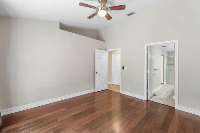 Residence photo 20