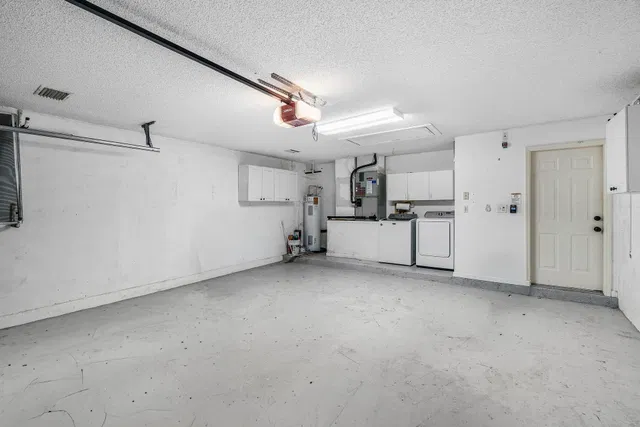 Residence photo 28