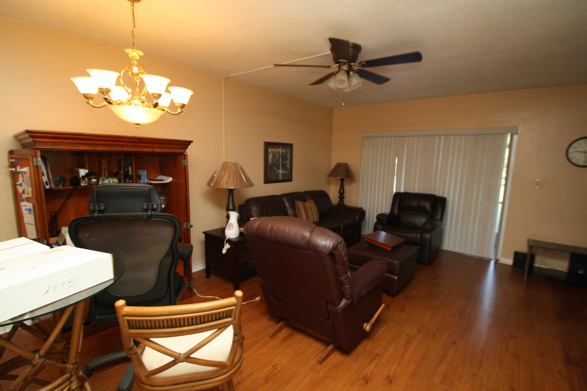 Unit 1020 photo 8