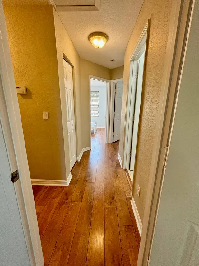  Residence photo 10