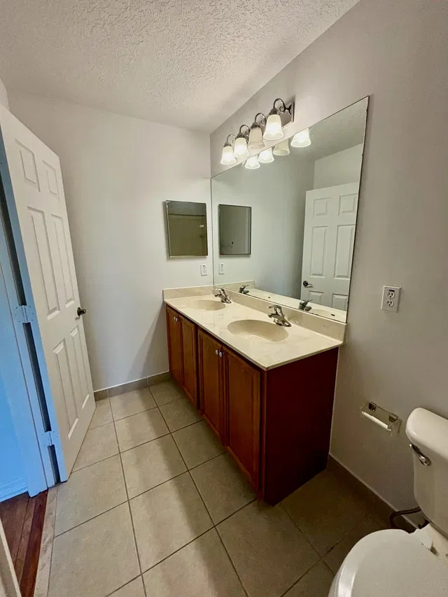  Residence photo 12