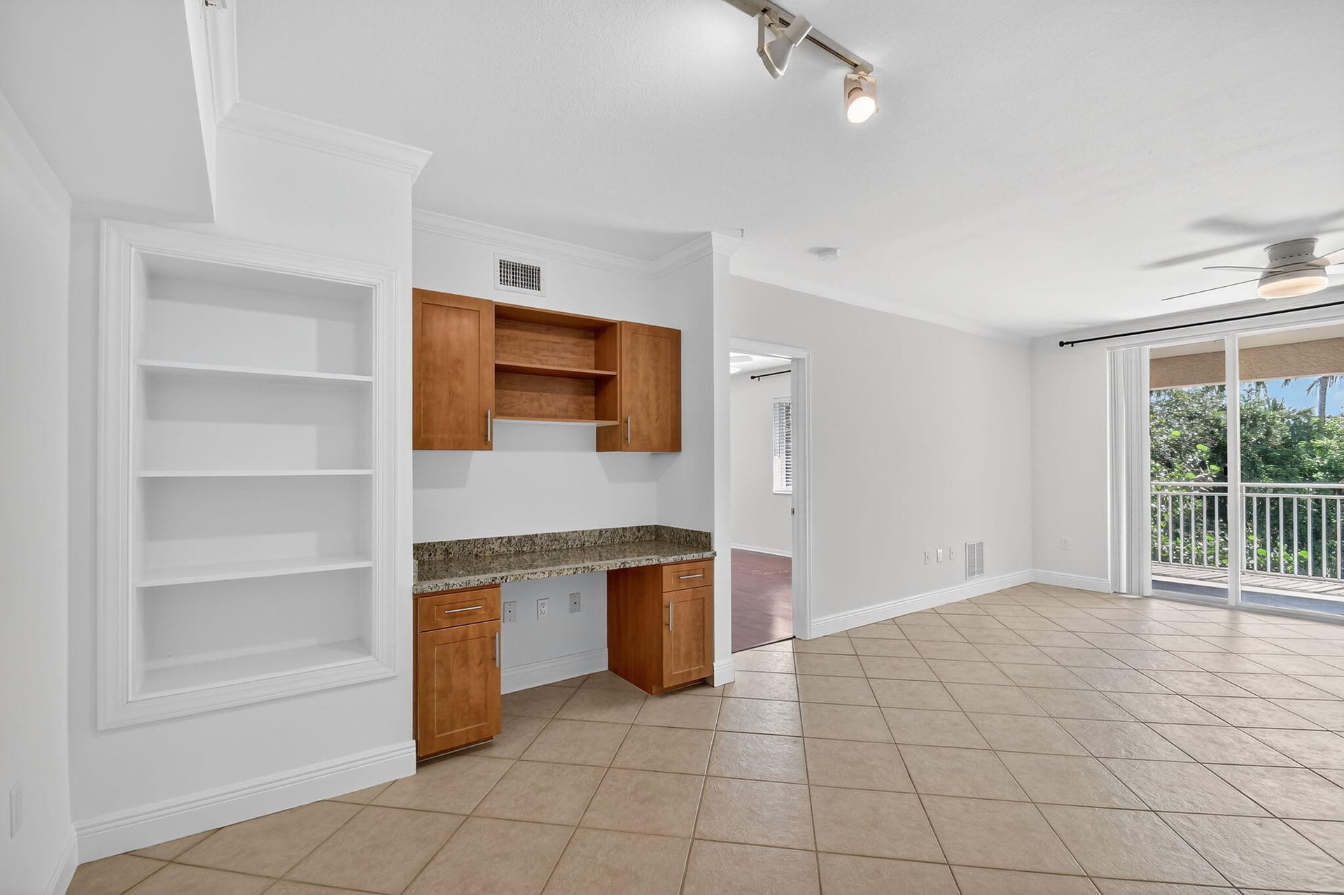  Unit 304 photo 17