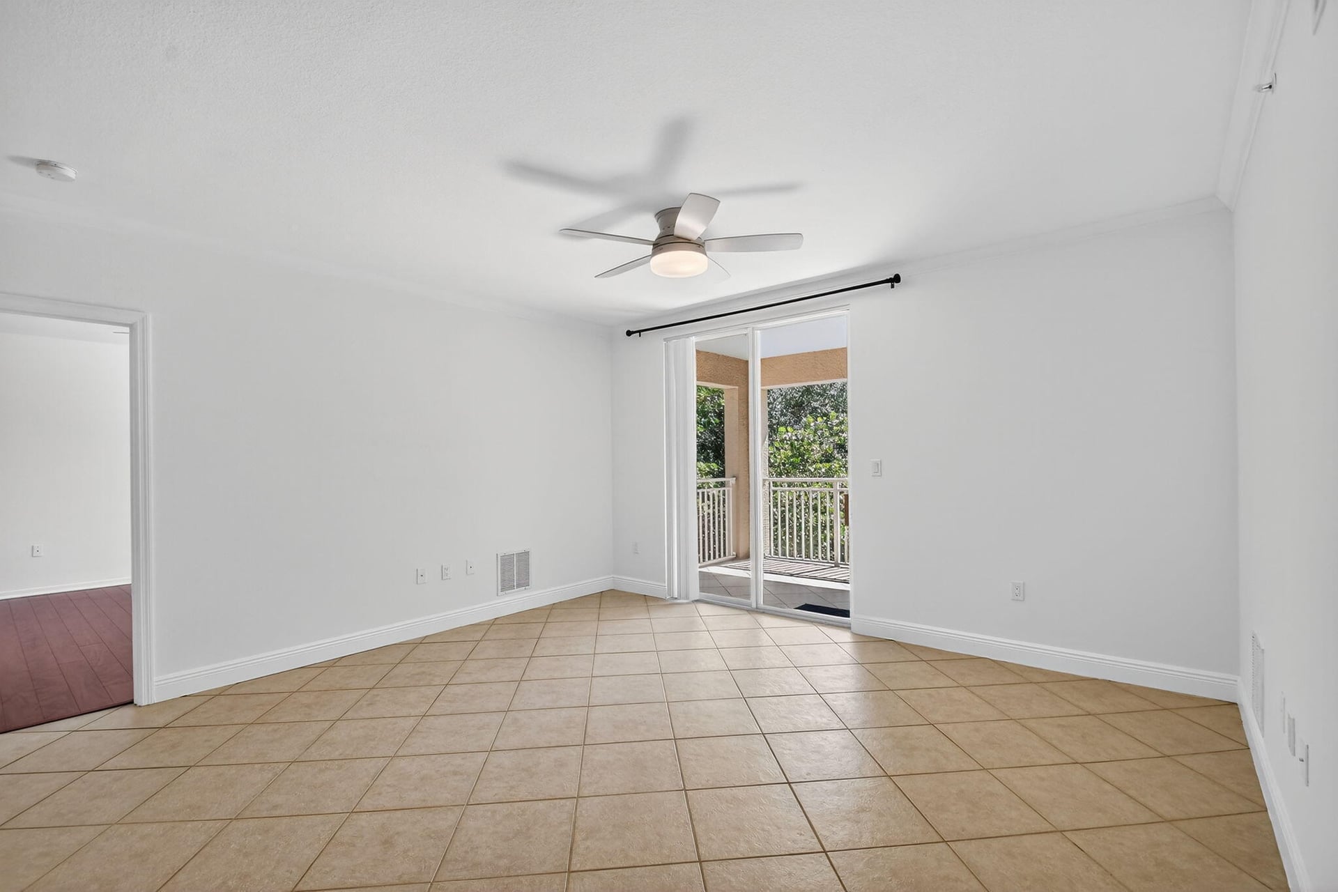  Unit 304 photo 19