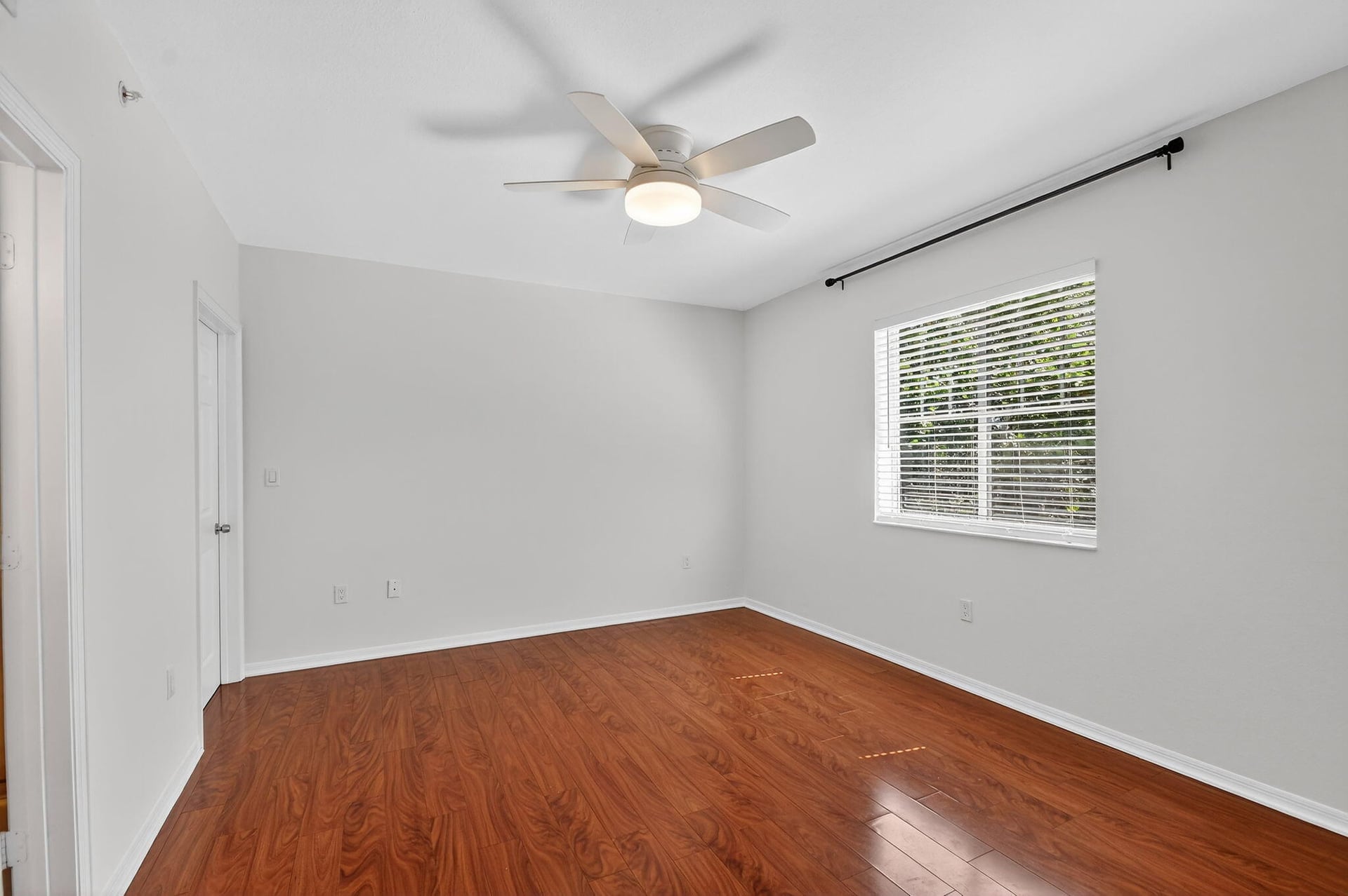  Unit 304 photo 29