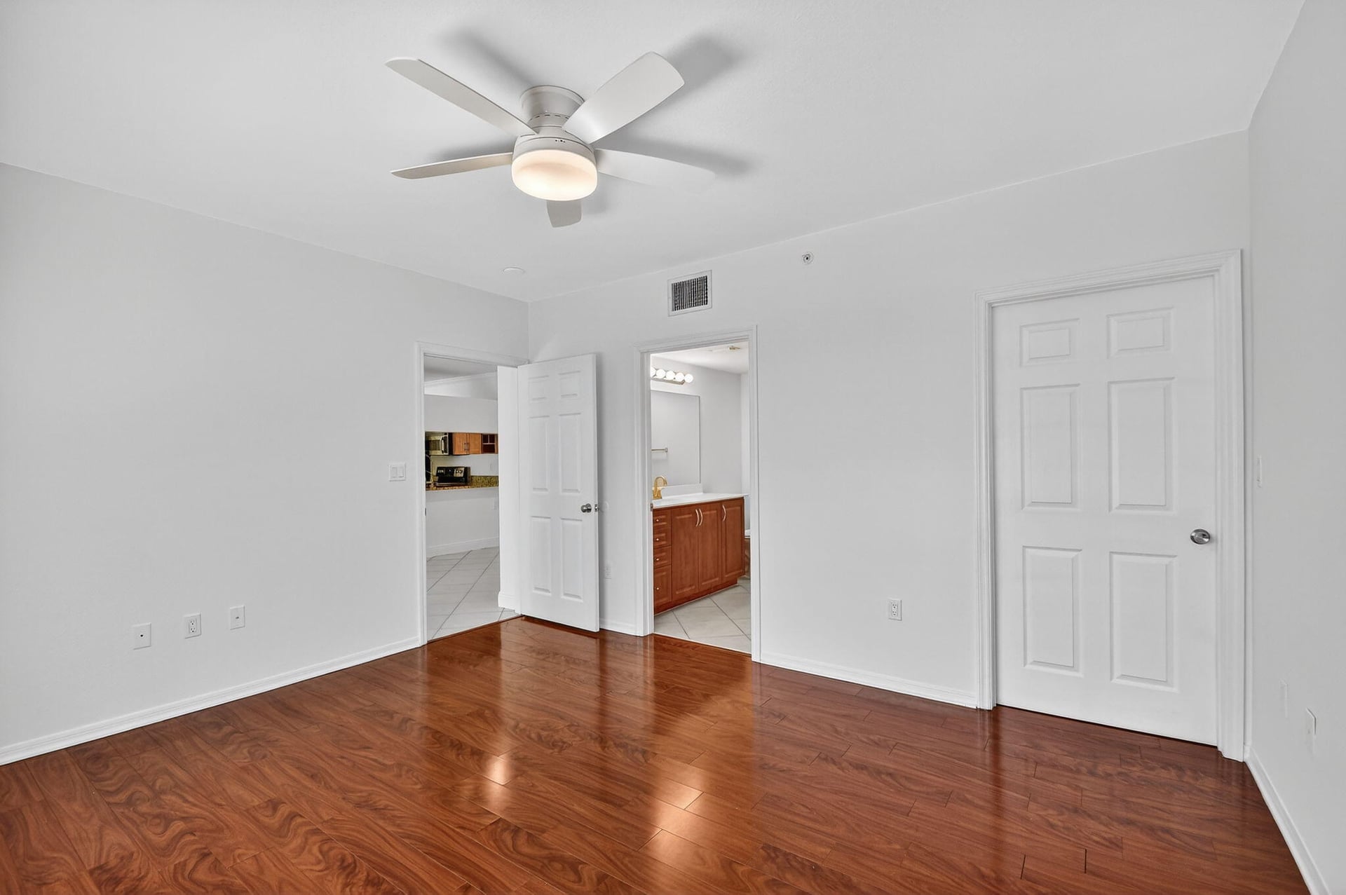  Unit 304 photo 30