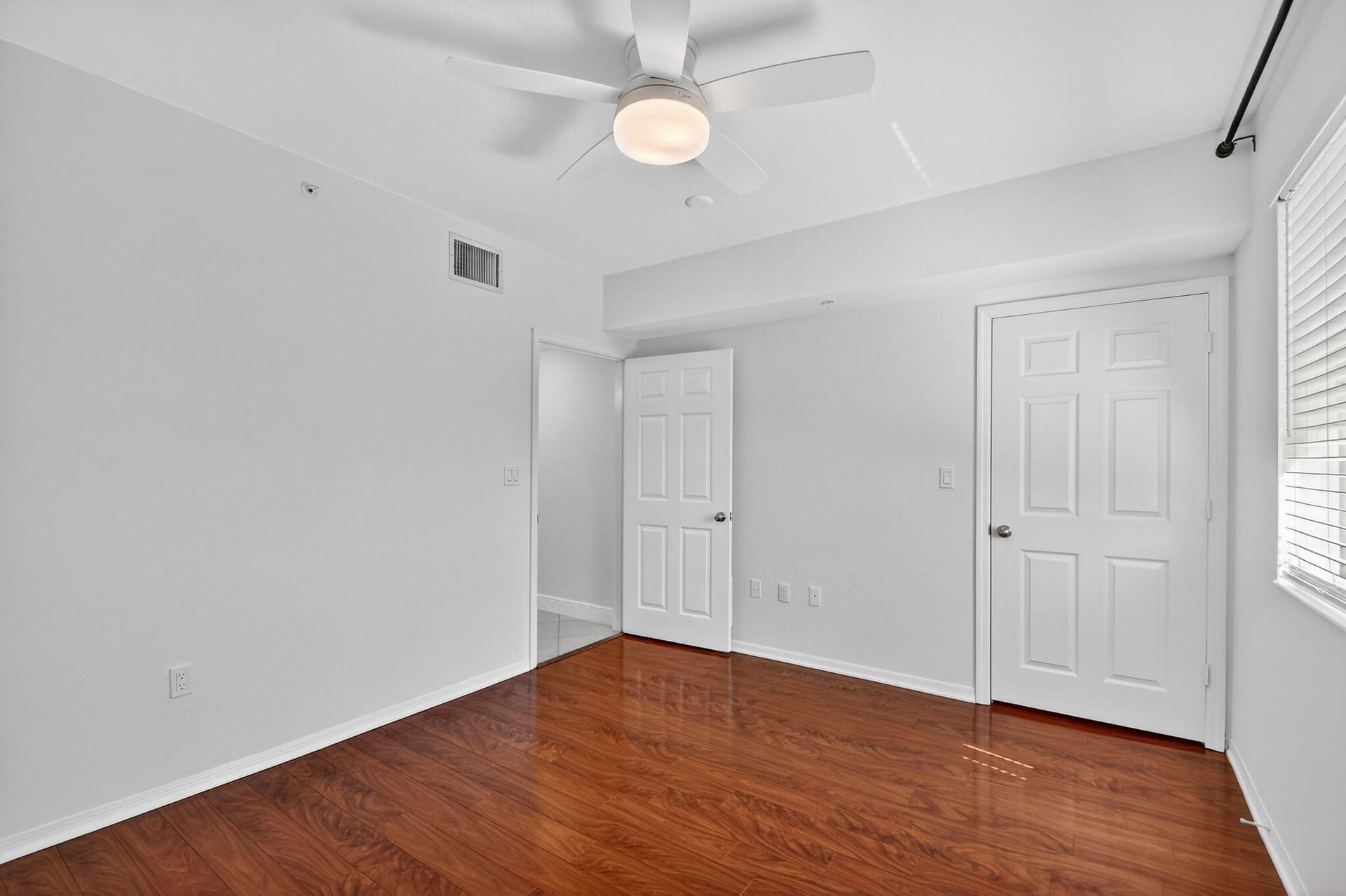  Unit 304 photo 38