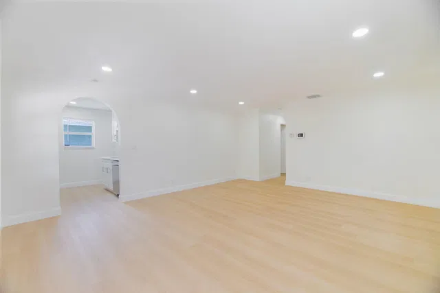 Residence photo 12