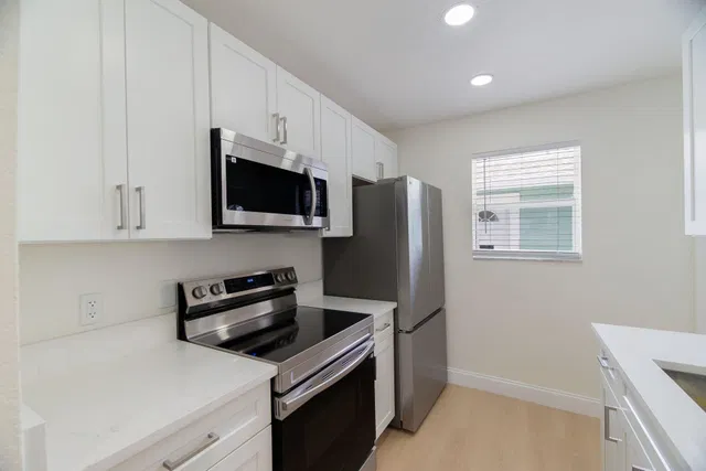 Residence photo 15
