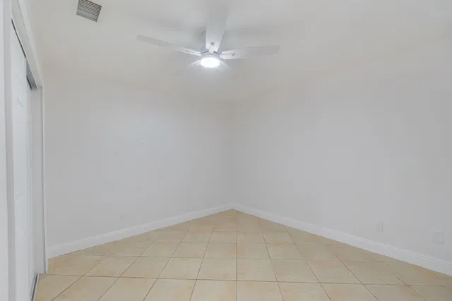 Residence photo 36