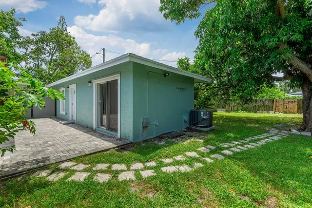 Residence photo 38