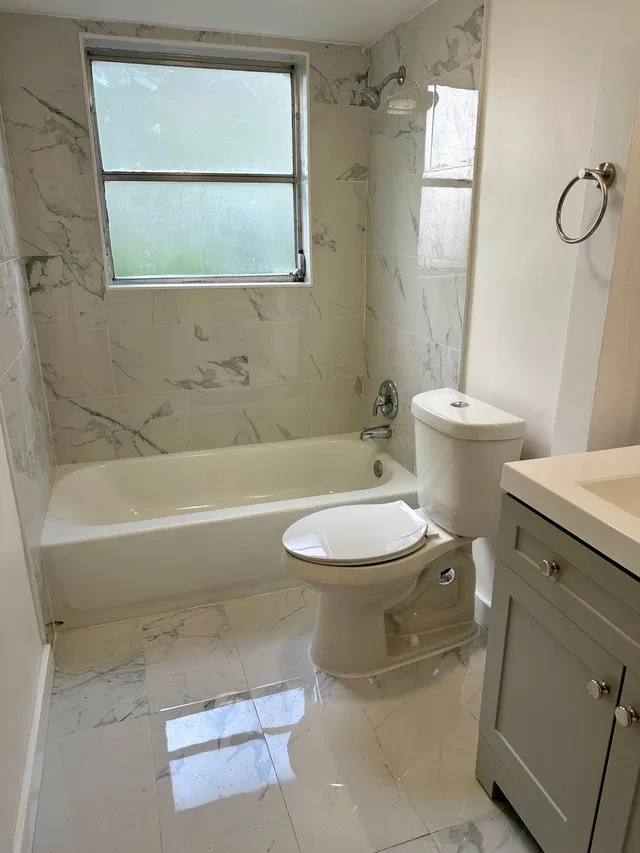  Unit 109 photo 7